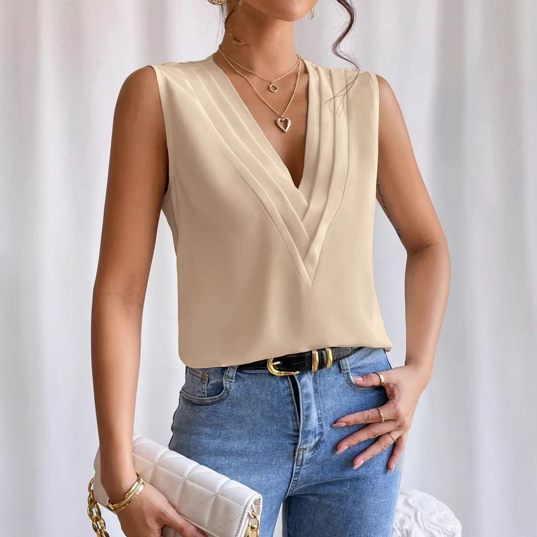 Damen Ärmellose Bluse mit plissiertem V-Ausschnitt und leichtem Satinfall Echo Archiv