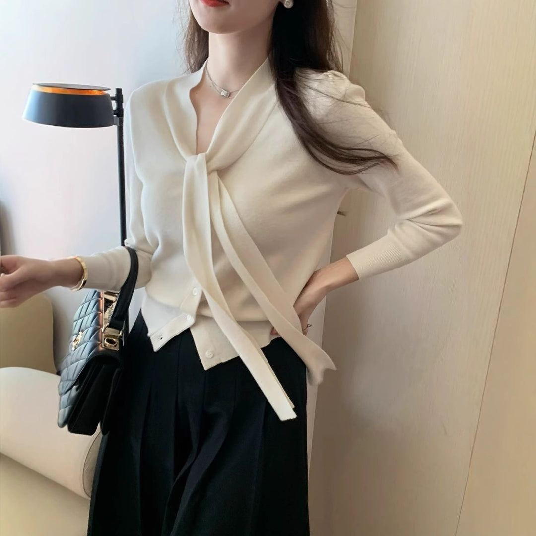 Damen Elegante und stilvolle Bluse mit Schleifendetail Echoarchiv