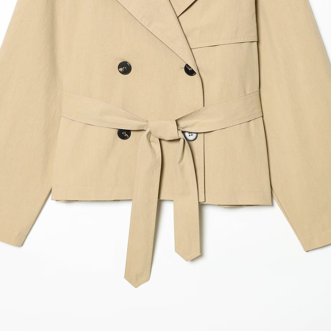Damen kurzgeschnittener Trenchcoat mit Taillengürtel und Doppelreiher Echo Archiv