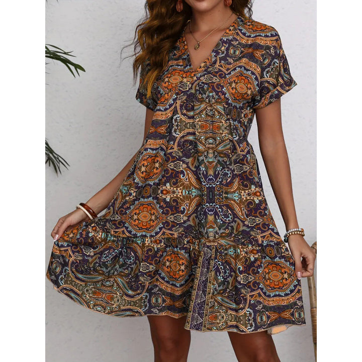 Damen Minikleid mit lässigem V-Ausschnitt und voluminösem Rock Echo Archiv