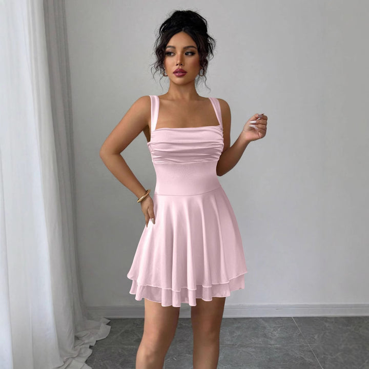 Damen Verspieltes Sommerkleid mit gerafftem Oberteil und schwingendem Rock Echo Archiv