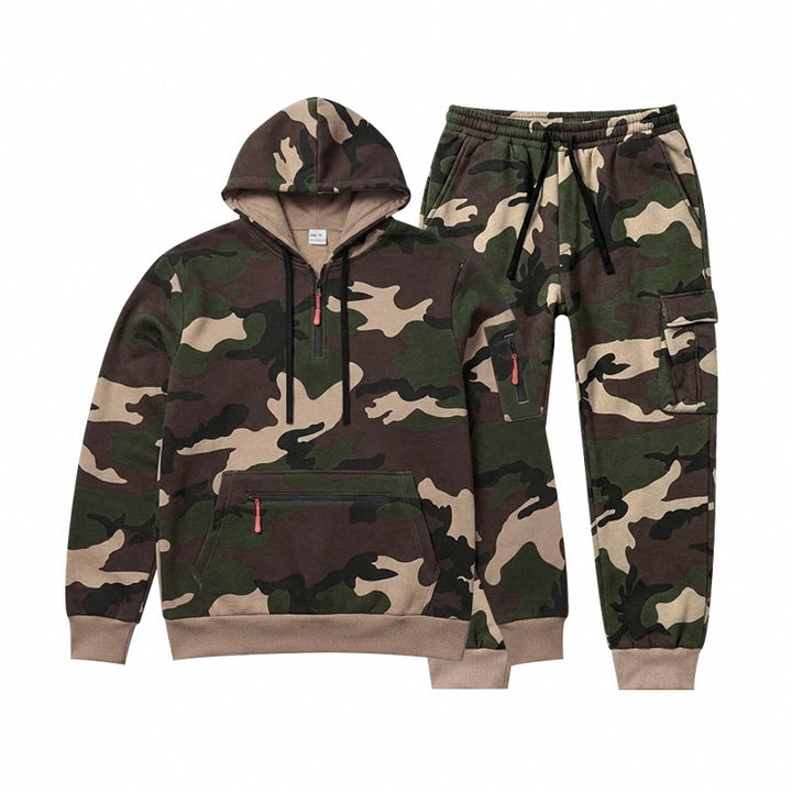 Herren Camouflage Kapuzensweatshirt- und Jogginghose Set mit Cargo-Taschen und Reißverschlüssen – Cavarno