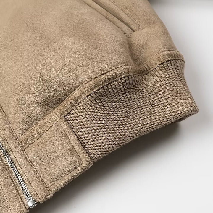 Damen Kurz geschnittene Bomberjacke mit Fake-Shearling-Kragen und Veloursoptik Echo Archiv