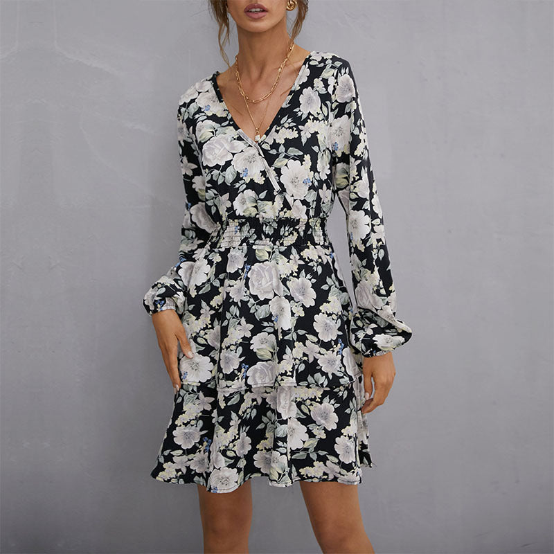 Damen Florales Minikleid mit Wickeloberteil, Smok-Taillenband und Stufenrock Echoarchiv