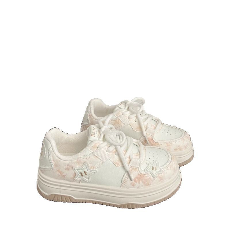 Damen Sneakers mit modischen Stern-Applikationen und dämpfender Sohle Echo Archiv