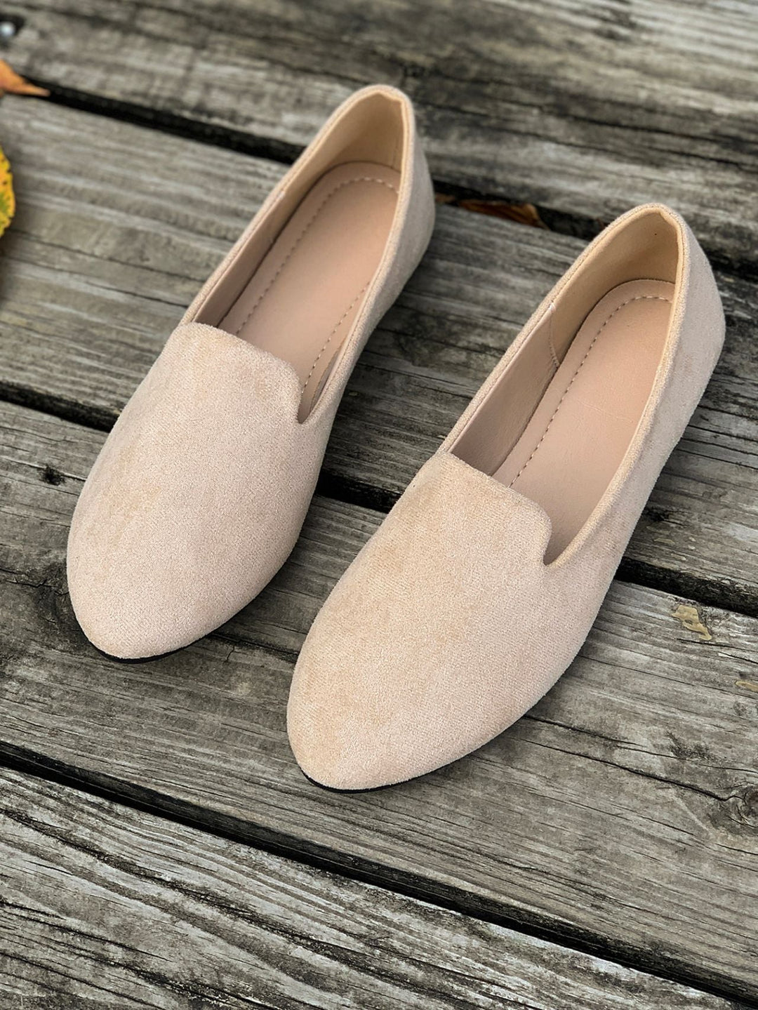 Damen Mokassins mit eleganter Schnittform aus hochwertigem Wildleder Echoarchiv