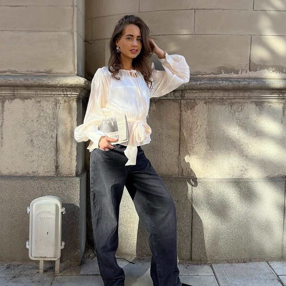 Damen Elegante Wickelbluse mit Bindegürtel und voluminösen Ballonärmeln Echoarchiv