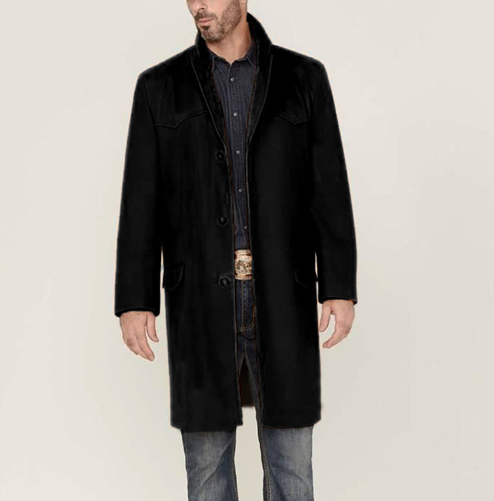 Herren eleganter Langmantel im klassischen Western-Stil mit hochwertigen Details Echoarchiv