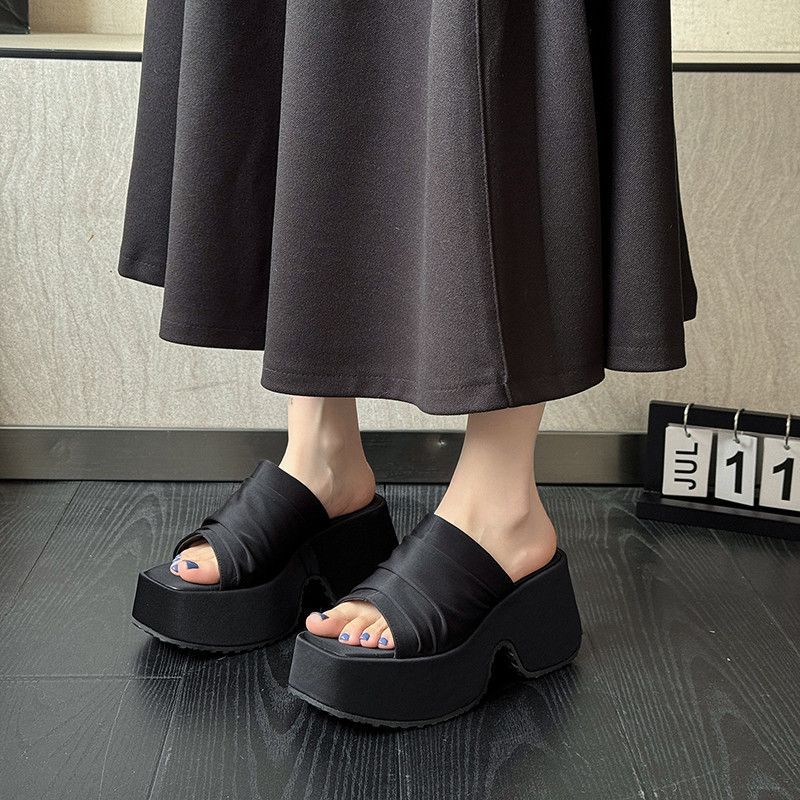 Damen Plateau-Pantoletten mit Leopardenprint und geknoteter Bandage – Sorelia