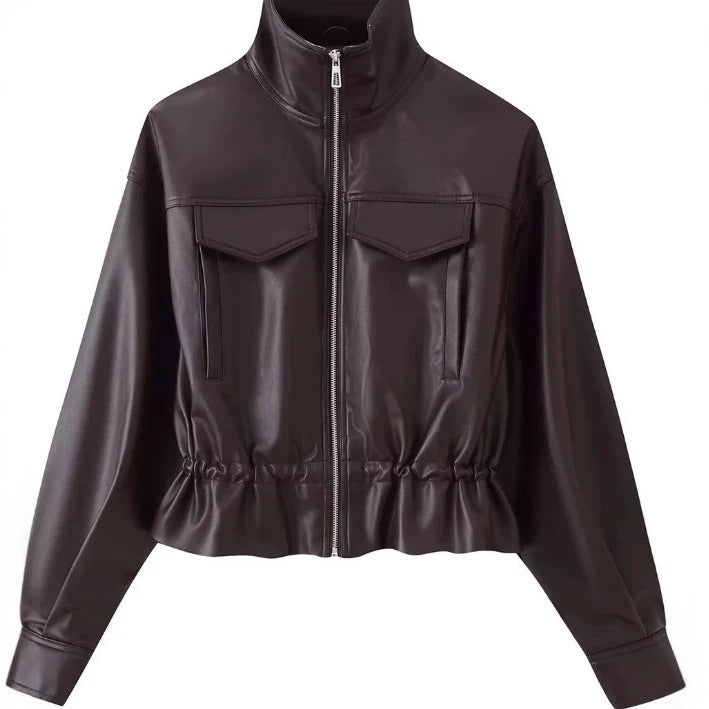 Damen gekürzte Kunstlederjacke mit Stehkragen, Reißverschluss und taillierendem Smok Echo Archiv
