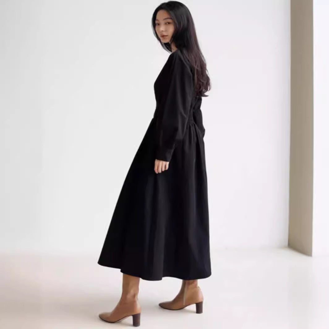 Damen Maxikleid mit Taillenabnähern, Rundhalsausschnitt und voluminösen Manschetten Echoarchiv