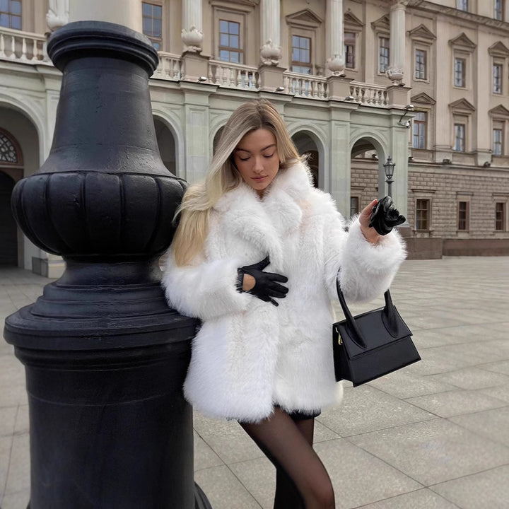 Damen Kurzer Boxy-Faux‑Fur‑Cardigan mit dichtem Hochflor und offener Front Echo Archiv