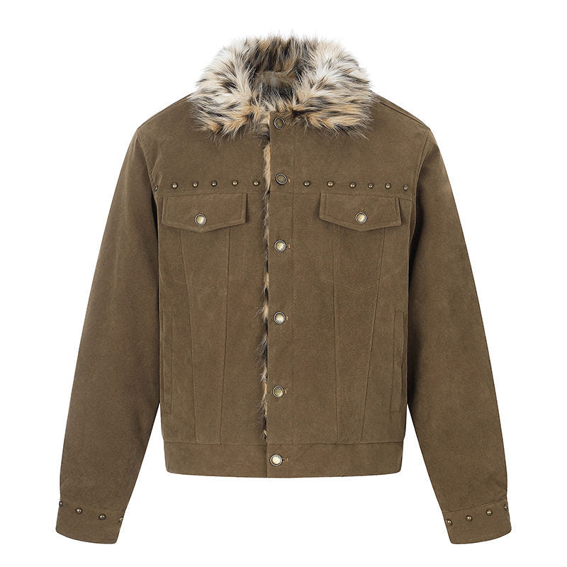 Herren Veloursleder-Truckerjacke mit Kunstfellkragen, Nietenbesatz und Druckknopfverschluss Echoarchiv