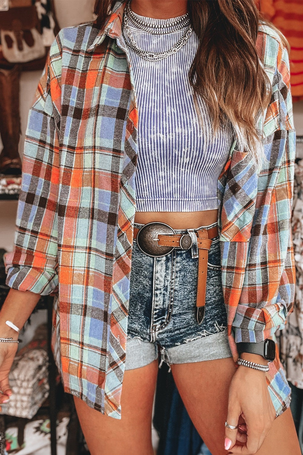 Damen Oversize kariertes Flanellhemd mit Brusttaschen und lässigem Schnitt – Avérine