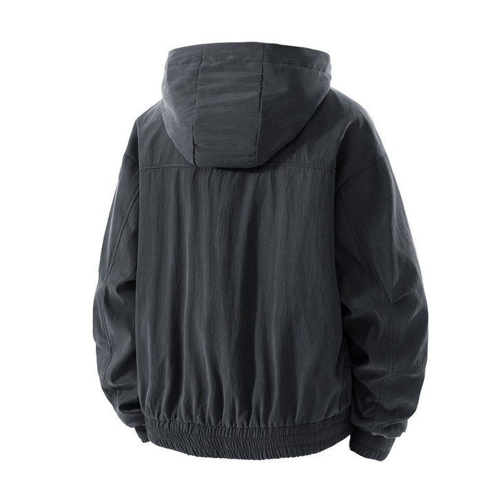 Herren leichte Utility-Hoodie-Jacke mit verstaubarer Kapuze, wasserabweisender Beschichtung, Reißverschluss-Taschen und elastischen Bündchen – Cavarno