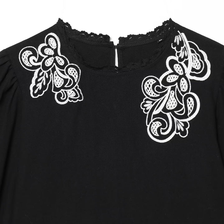 Damenbluse mit floraler Spitze und Volantärmeln Echo Archiv