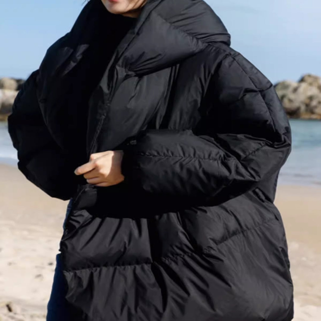 Damen Oversized Stepp-Winterjacke mit XXL-Kapuze und Kordeltaillenband – Célinea