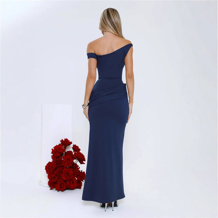 Damen figurbetontes Maxikleid mit schulterfreiem Design und Raffungselementen Echo Archiv