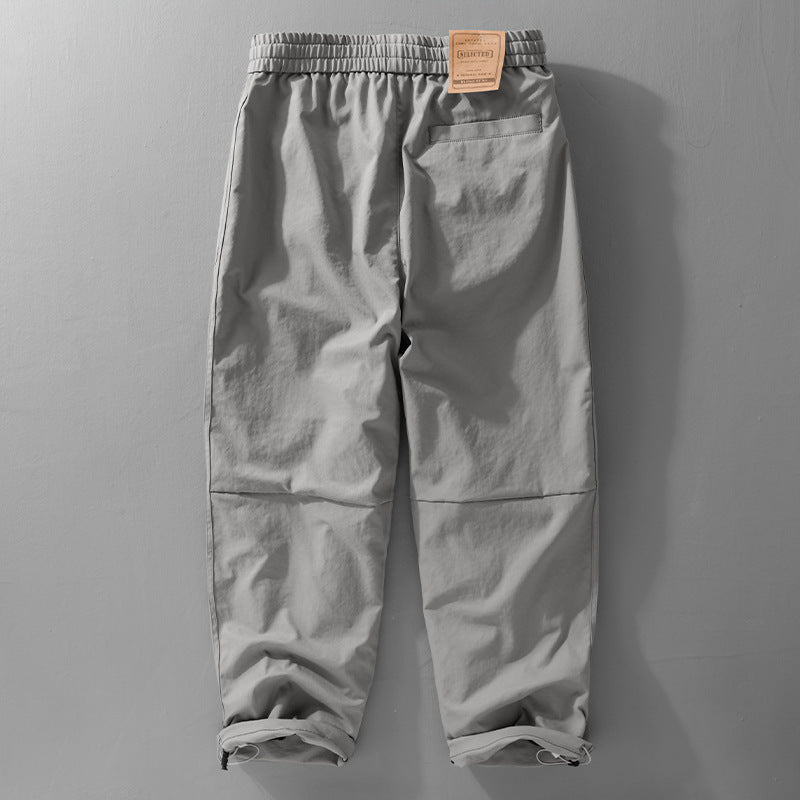Herren Relaxte Jogger-Chino mit Kordelbund und dekorativen Seitennähten Echoarchiv