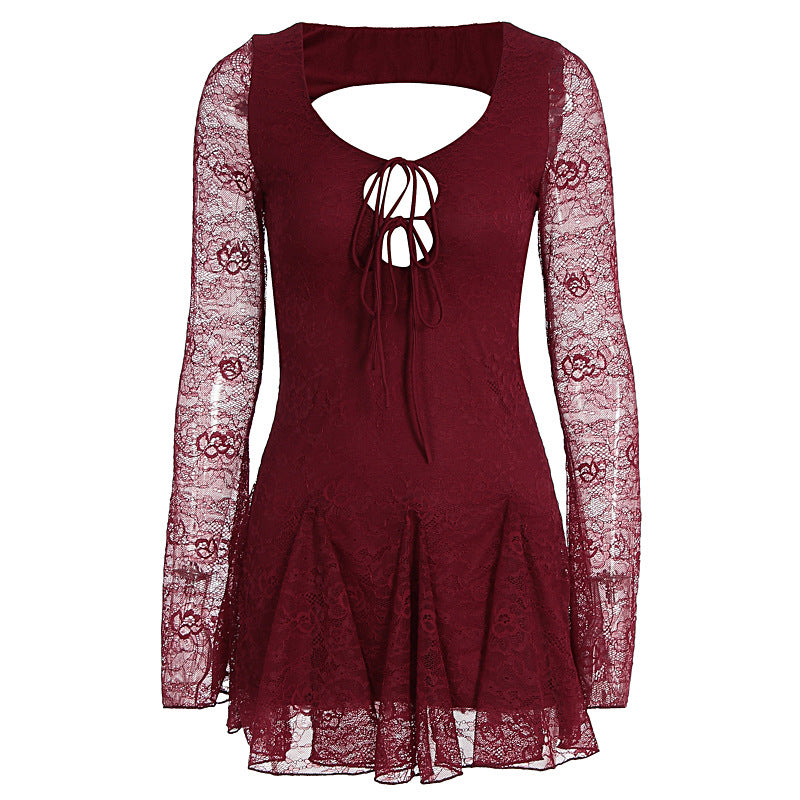 Damen Spitzenkleid mit Cut-Outs und langen Ärmeln Echo Archiv