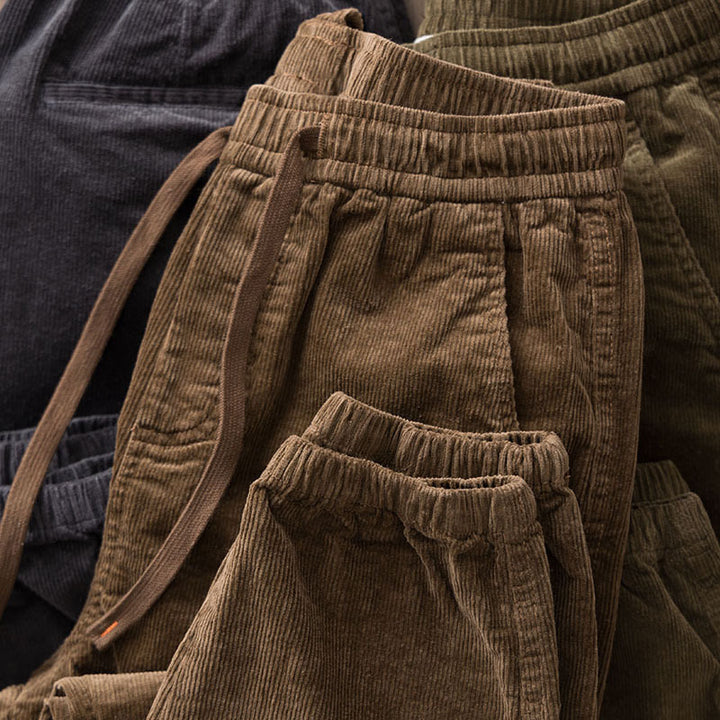 Herren Chino-Joggerhose aus Baumwollmix mit elastischem Bund, Tunnelzug und elastischen Knöchelbündchen Echoarchiv