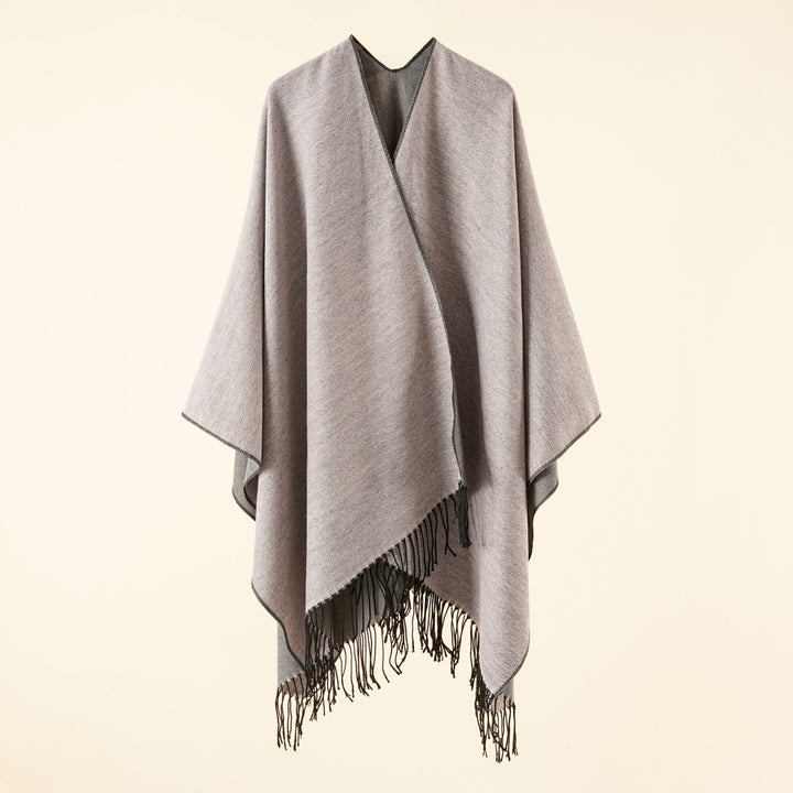 Damen Großer Ruana‑Poncho aus feinem Wollmix mit Fransen und offenem Fall – Montévia