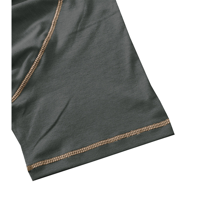 Herren Kurzarm-Henley-Shirt mit auffälligen Kontrastnähten und bequemer Passform Echoarchiv
