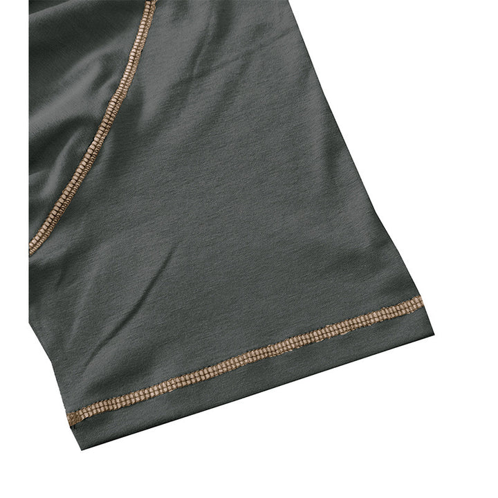 Herren Kurzarm-Henley-Shirt mit auffälligen Kontrastnähten und bequemer Passform Echoarchiv
