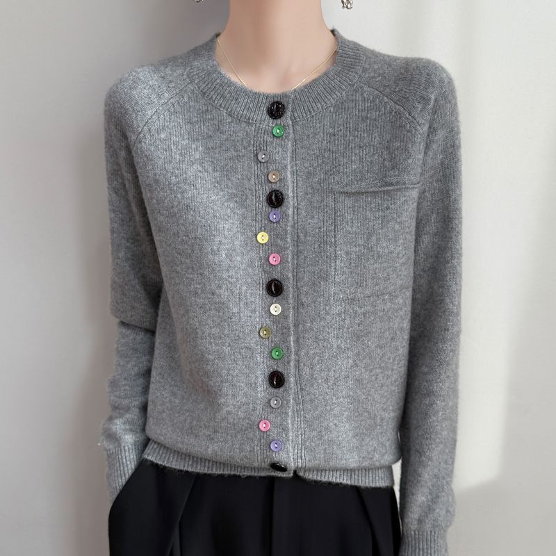 Damen Modischer Strickcardigan mit bunten Knöpfen Echo Archiv