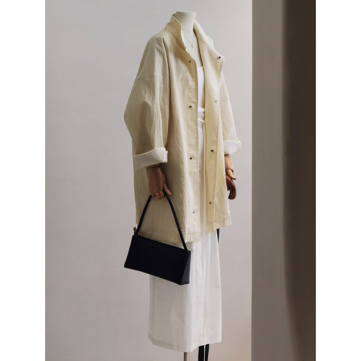 Damen leichter Oversize-Mantel mit Stehkragen und Druckknopfverschluss Echo Archiv