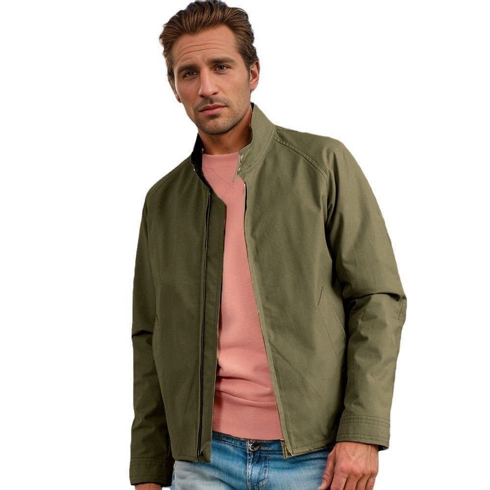 Herren elegante Steppjacke mit hohem Kragen und praktischen Taschen Echoarchiv