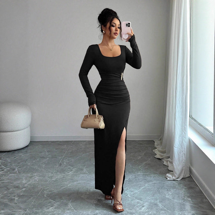 Damen nan körpernahes Maxikleid mit Quadratausschnitt, taillierter Raffung und hohem Seitenschlitz Echo Archiv