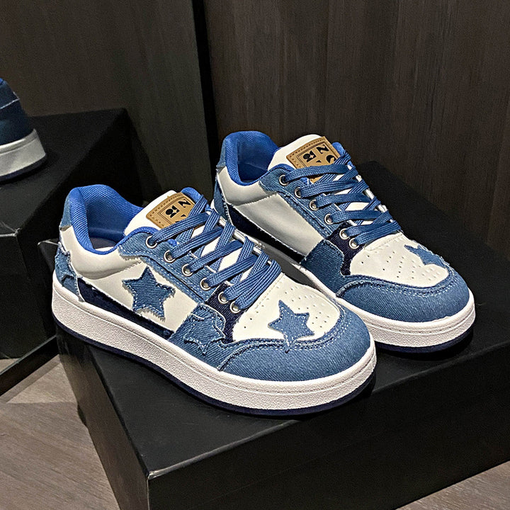 Damen Plateau-Sneaker mit Sternapplikationen und gepolstertem Innenfutter – Névara