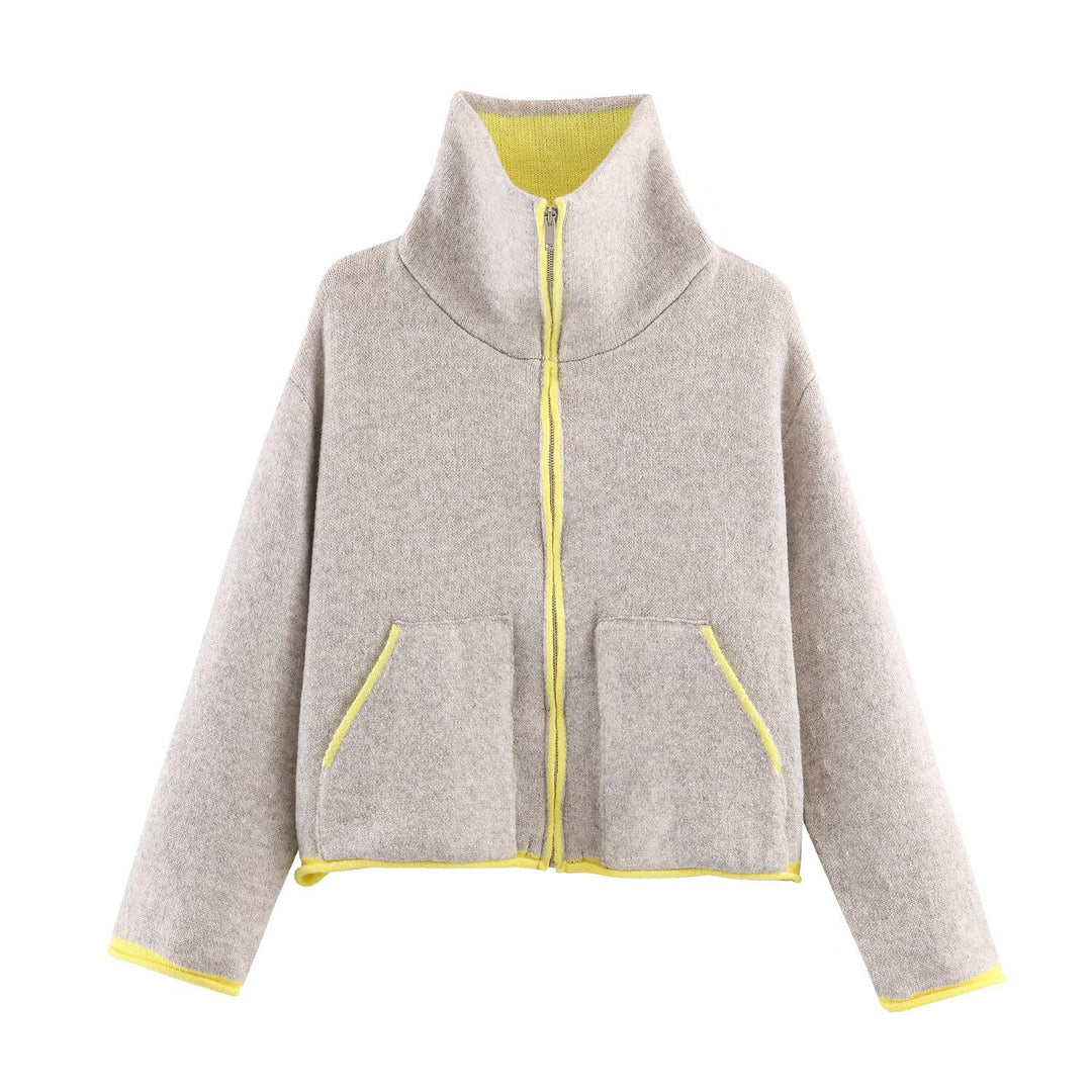 Damen Kurze Boxy‑Fleecejacke mit hohem Funnelkragen und Kontrastpaspel Echoarchiv