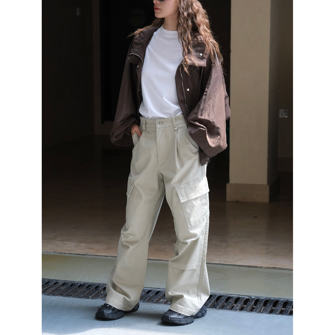 Damen Weite Cargo-Palazzohose mit Bundfalten und großen Klappentaschen Echoarchiv