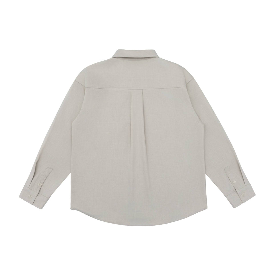 Unisex Oversize Hemdjacke im minimalistischen Workwear Stil mit gerundetem Saum und Brustpattentasche Echoarchiv