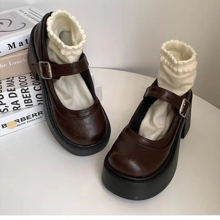 Damen Mary Jane Pumps mit Modernem Design und Hochwertiger Schnalle Echoarchiv