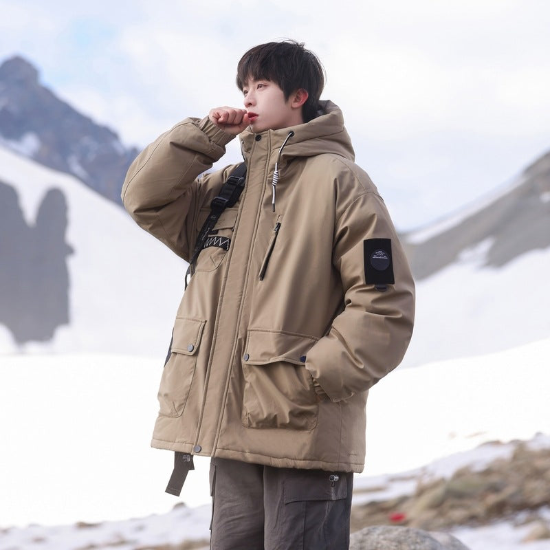 Herren isolierte Outdoor-Pufferjacke mit multifunktionalen Taschen und verstellbarem Kapuzensystem Echoarchiv