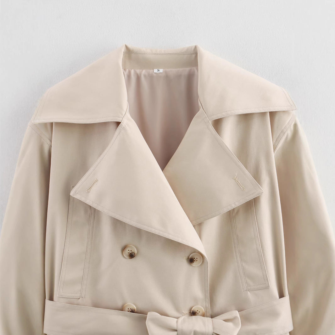 Damen Cropped Trenchjacke im Boxy‑Schnitt mit weitem Revers und Bindeschleife Echoarchiv