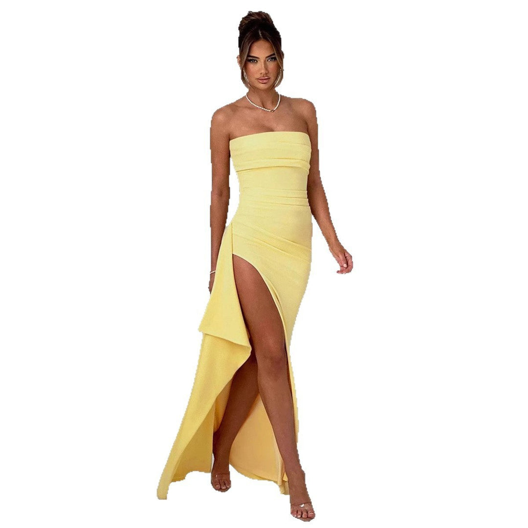 Damen Elegantes trägerloses Abendkleid mit asymmetrischem Schlitz Echo Archiv