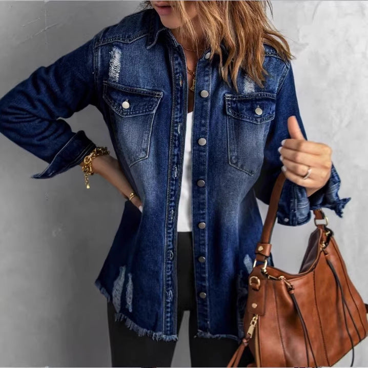 Damen Oversize-Denim-Hemdjacke mit Distressed‑Details und fransigem Saum Echo Archiv