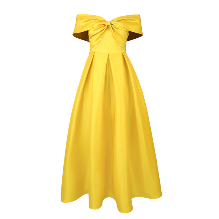 Damen elegantes Abendkleid mit schickem Off-Shoulder Design und voluminösem Rock Echo Archiv