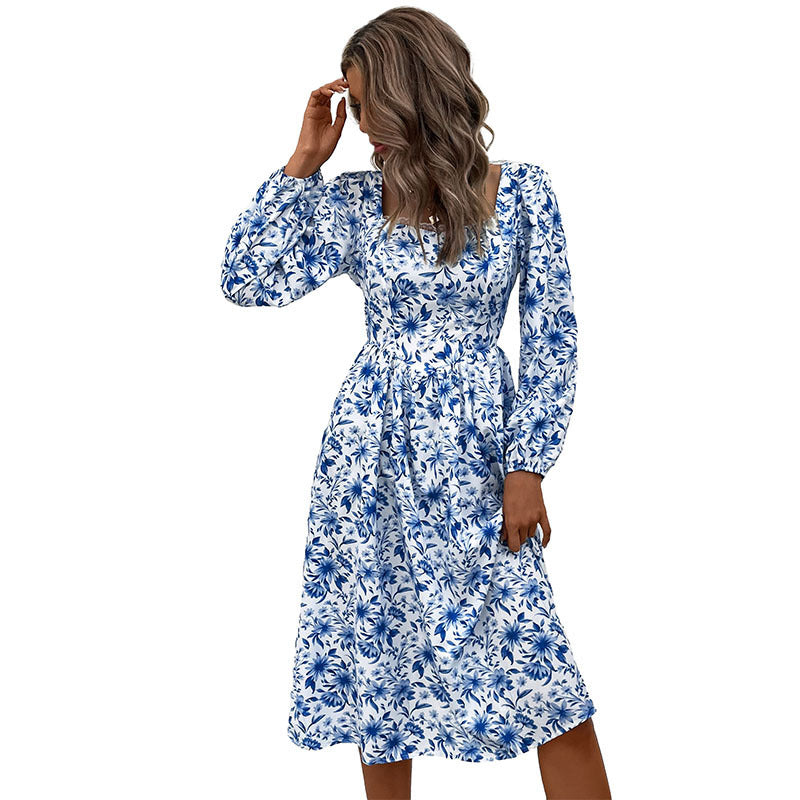 Damen Midikleid mit floraler Allover‑Print, herzförmigem Ausschnitt und taillierter Raffung Echoarchiv