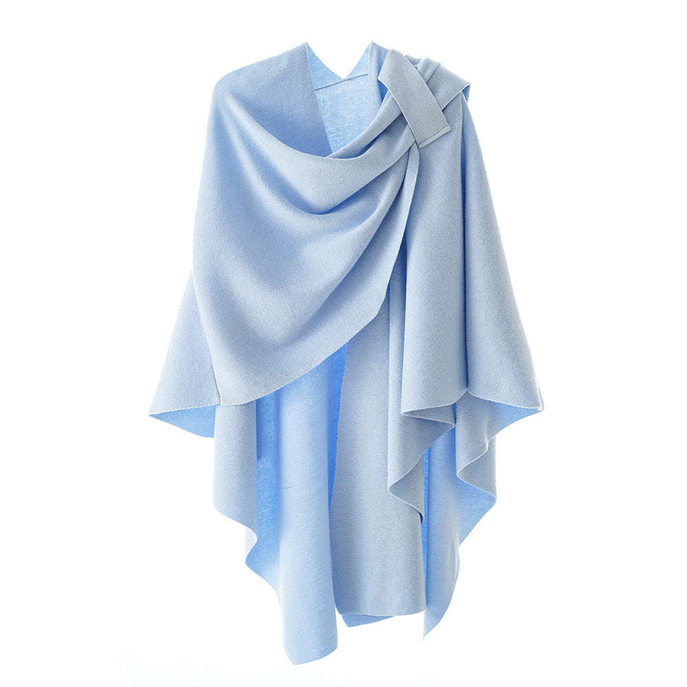 Damen Kapuzenponcho aus Feinstrick mit asymmetrischem Saum – Avérine