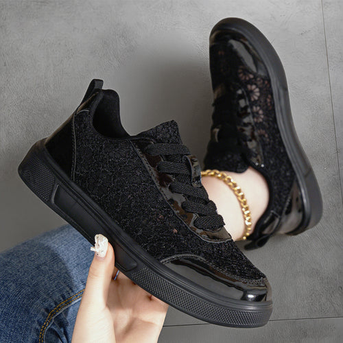 Damen nan eleganter Plateau-Sneaker mit Spitzen-Overlay, lackierten Overlays und gepolstertem Komfortfußbett Echo Archiv