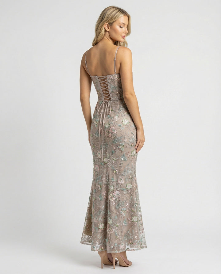 Abendkleid lang mit Spitze und Stickerei