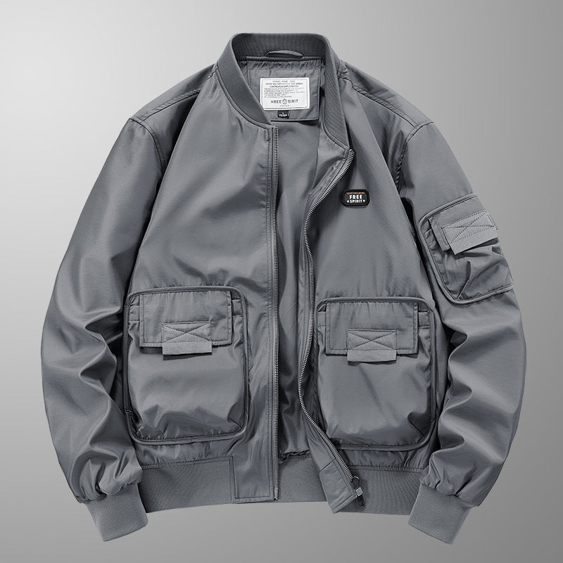 Herren Leichte Nylon-Bomberjacke im Utility‑Stil mit großen Fronttaschen und Ärmeltasche – Brevano