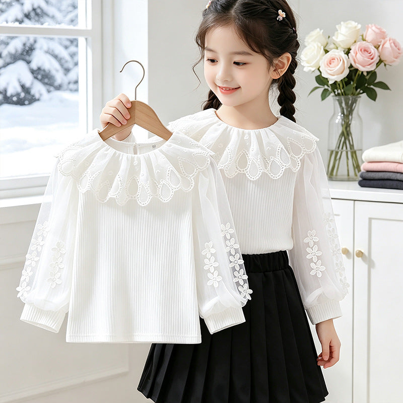 Mädchen Bluse mit romantischem Spitzenkragen und transparenten Puffärmeln Echo Archiv