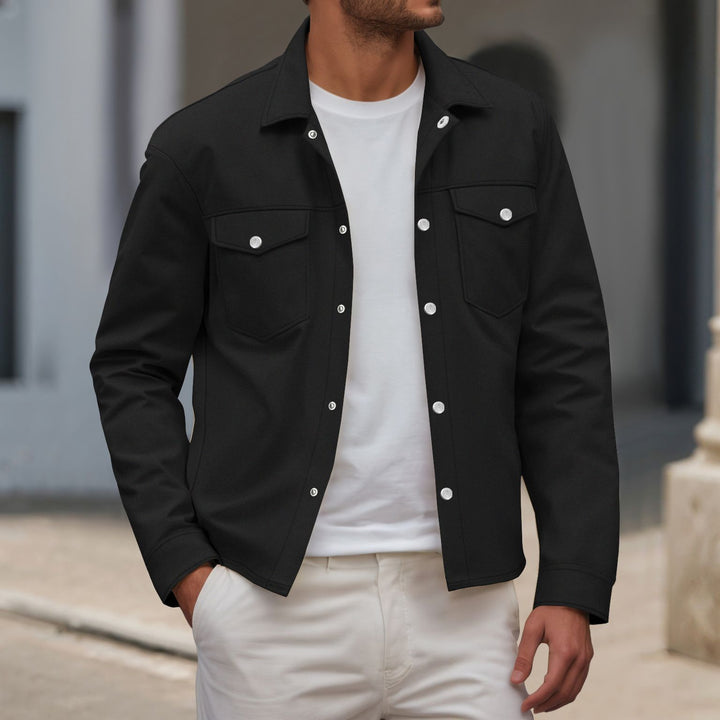 Herren modische Hemdjacke mit praktischen Brusttaschen und modernem Schnitt Echoarchiv