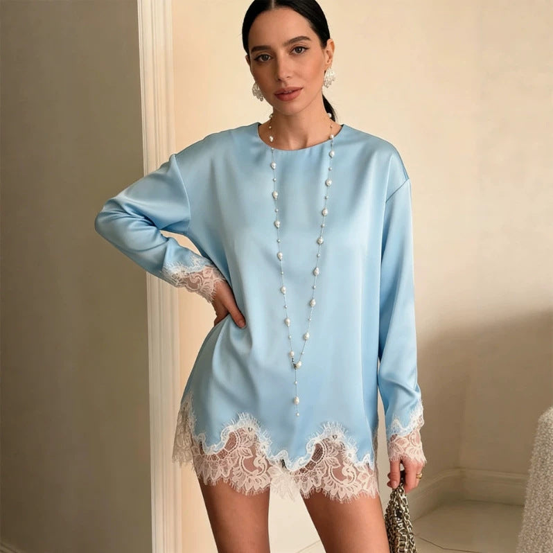 Damen Seidiges Langarmshirt mit Spitzenbesatz am Saum und Manschetten Echoarchiv